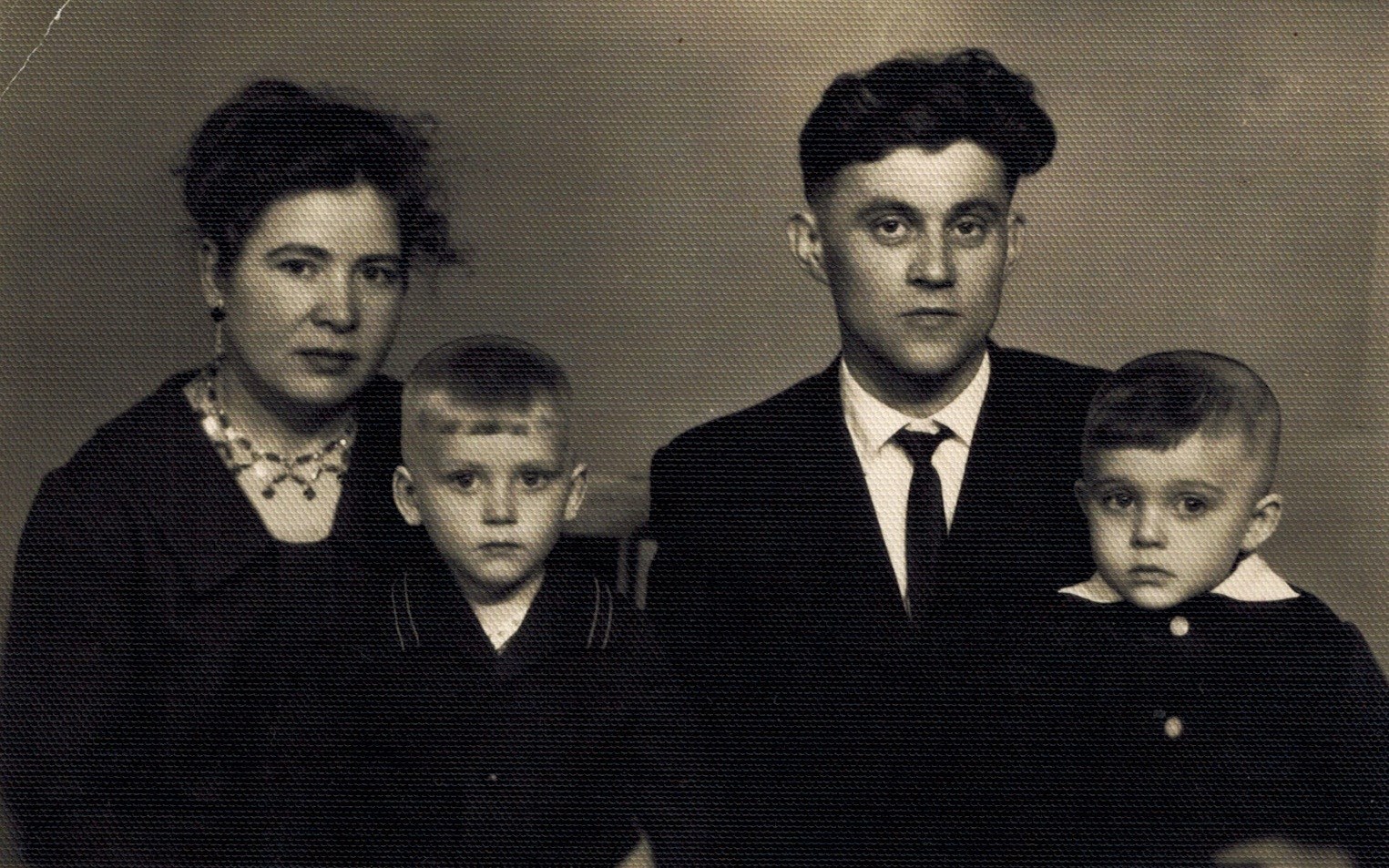 Фото семьи Попова Гелия Модестовича, 20_04_1963, г Воркута